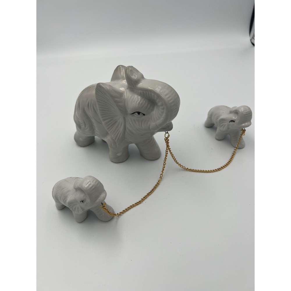 VTG MCM Ceramic Elephant Family Figurine Set Mother& Baby Gold Chain Glossy Gray